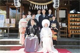 写真: 神前挙式の記念撮影2