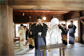 写真: 川越熊野神社での神前挙式の様子2